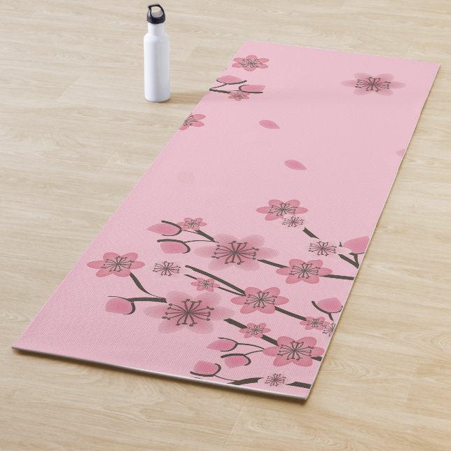 Tapis De Yoga Fleur de cerisier rose qui chute des pétales Feuil (En situation)