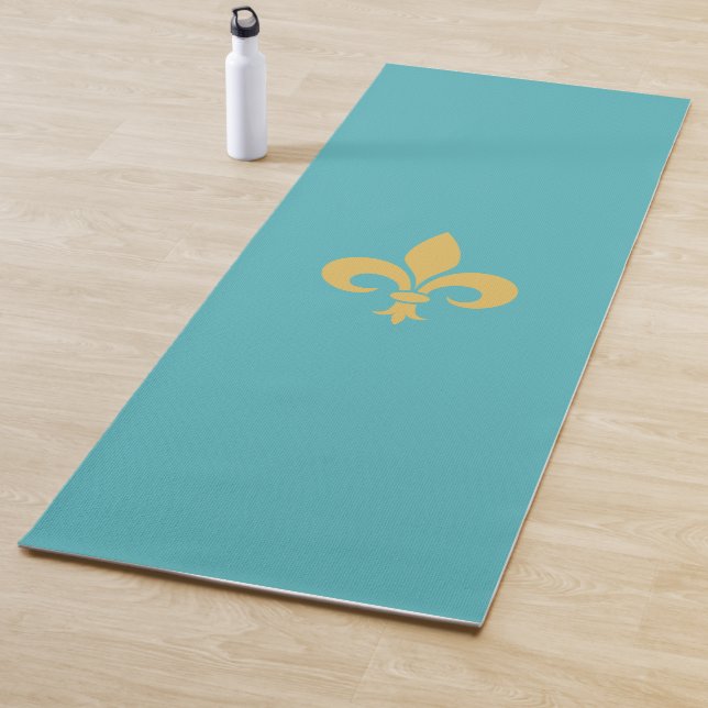 Tapis De Yoga Fleur de Lis personnalisable sur turquoise sarcell (En situation)