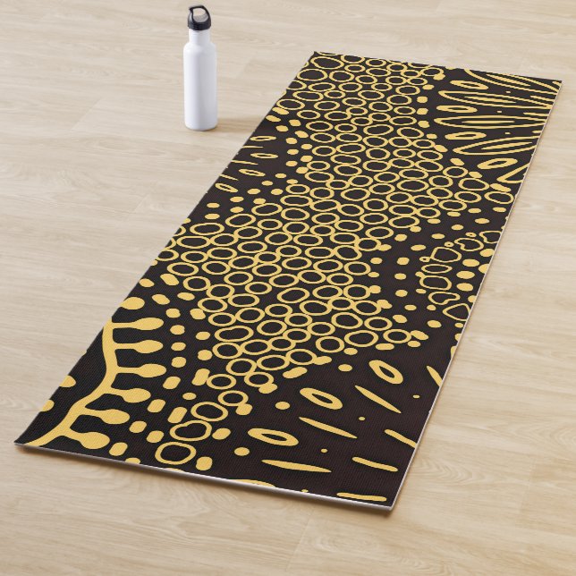 Tapis de Yoga Fleuris Ethniques Noir et Or Boho (En situation)