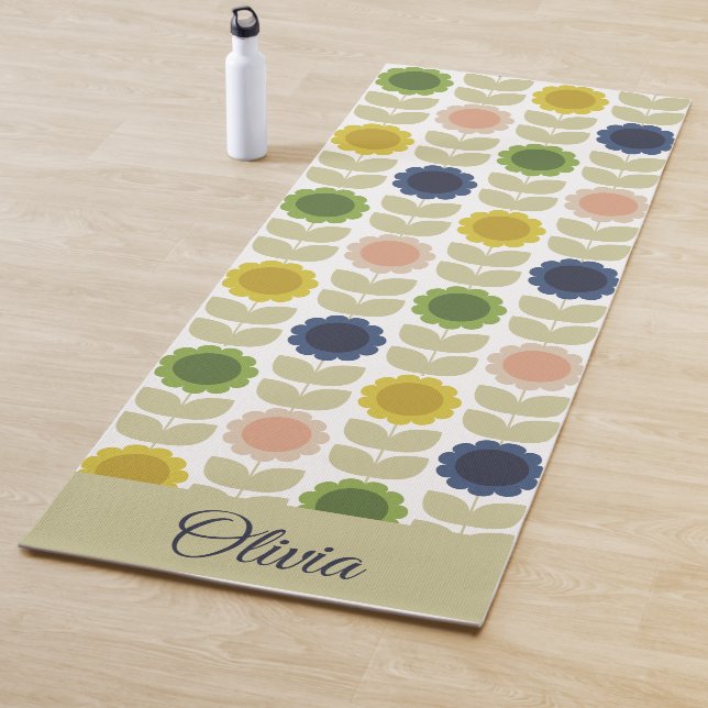 Tapis De Yoga Fleurs et tiges rétro groovy d'été (En situation)
