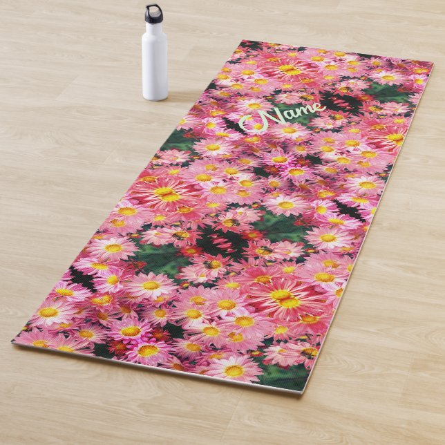 Tapis De Yoga Fleurs Faisées Et Bumble Beer Personnalisé (En situation)