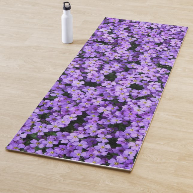 Tapis de Yoga Fleurs Violettes (En situation)