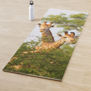 Tapis De Yoga Girafes dépassant de la végétation