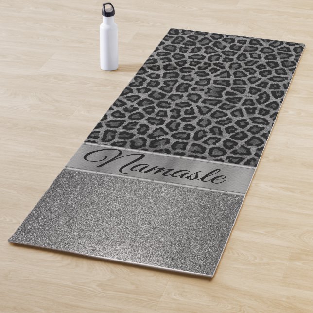 Tapis De Yoga Glittère exotique noir et gris (En situation)