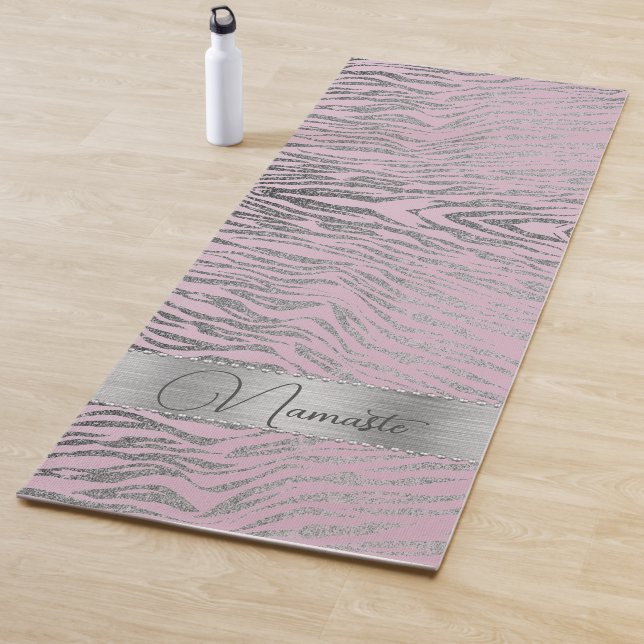 Tapis De Yoga Glittery Silver Zebra Imprimer sur rose Personnali (En situation)