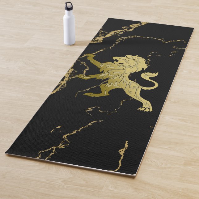Tapis De Yoga Golden Royal Lion (En situation)