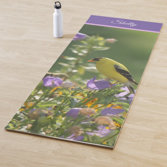 Tapis De Yoga Goldfinch sur Harebell Flower (En situation)