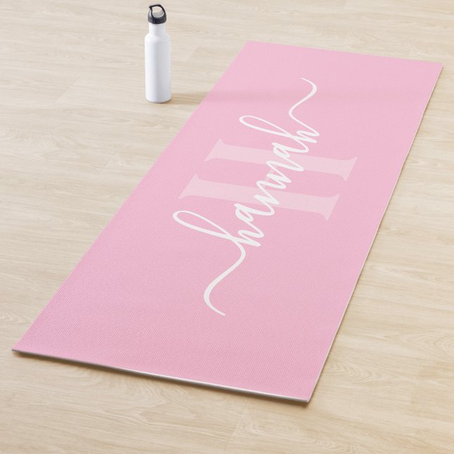 Tapis De Yoga Grand monogramme féminin script (Créateur téléchargé)