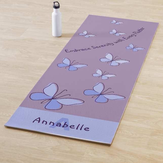 Tapis De Yoga Initiale & Nom Bleu Papillon Fsenterie Lavande (En situation)