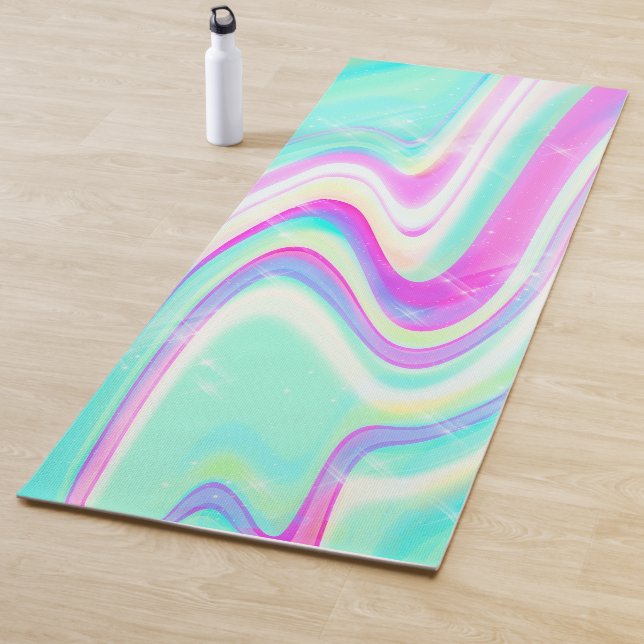 Tapis De Yoga Iridescente Holographique Liquide Swirl (En situation)
