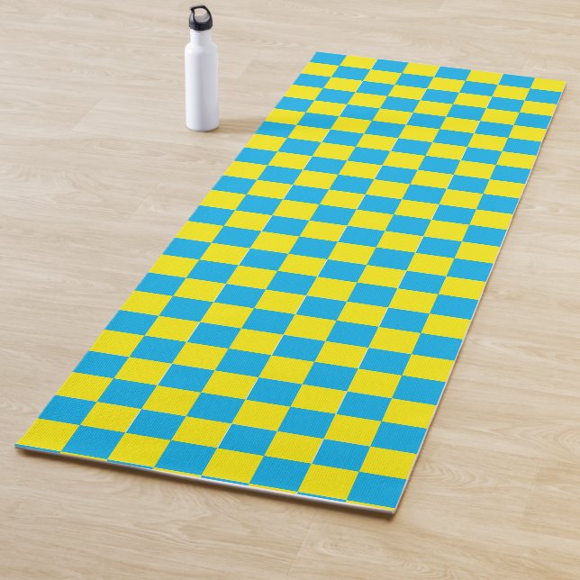 Tapis De Yoga Jaune et damier aqua (En situation)