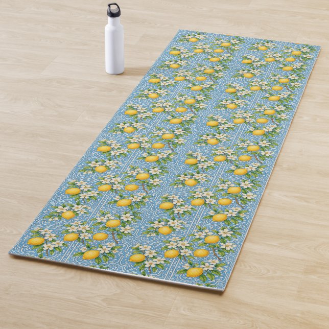 Tapis De Yoga Lemon Watercolor Blue Mediterranean Tile Pattern (En situation)