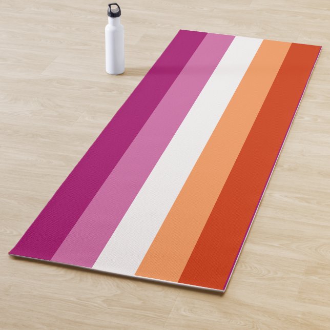 Tapis De Yoga Lesbian Pride Flag LGBTQ (En situation)