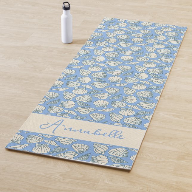 Tapis De Yoga Maison de plage côtière bleue coquillage (En situation)
