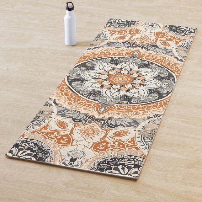 Tapis De Yoga Mandala orange et gris (En situation)