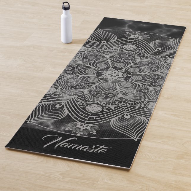 Tapis De Yoga Marbre élégant Noir et Blanc Floral Mandala  (En situation)