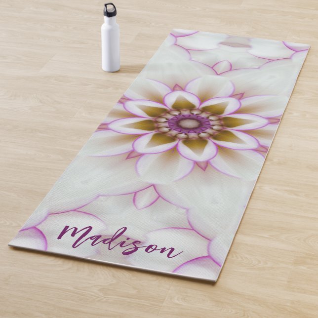 Tapis De Yoga Méditation du nom blanc de la fleur de Mandala mod (En situation)
