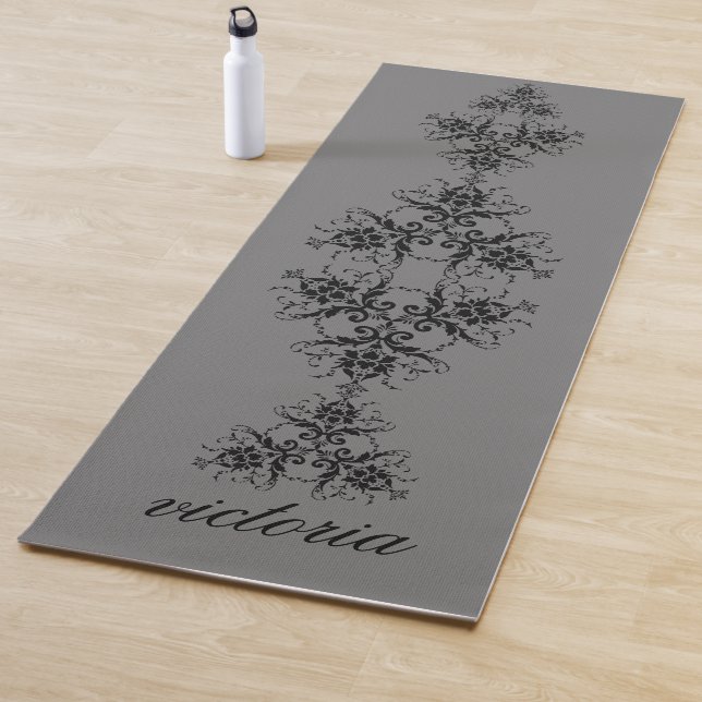 Tapis De Yoga Modèle Damas simple Monogramme (En situation)