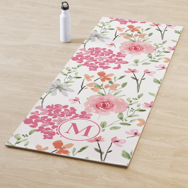 Tapis De Yoga Moderne Pastel Floral Aquarelle Monogramme Personn (En situation)
