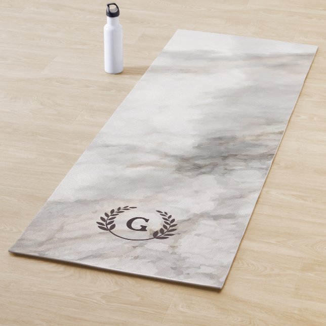 Tapis De Yoga Monogramme. Blé Laurel en Marbre blanc. (En situation)