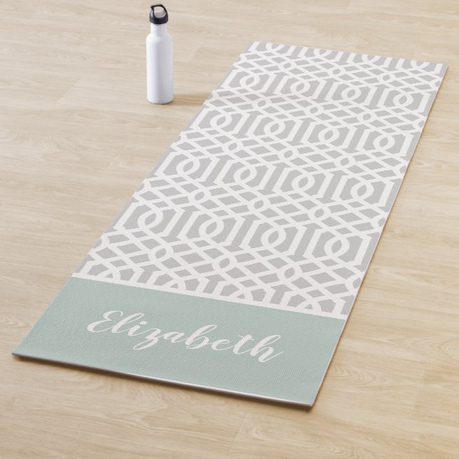 Tapis De Yoga Monogramme de la pinte et des trellis gris | Coule (En situation)