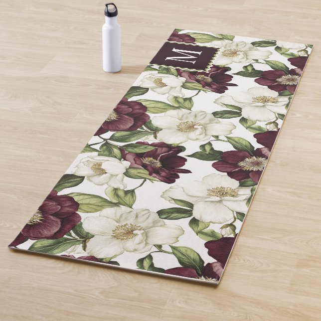 Tapis De Yoga Monogramme du modèle floral de Bourgogne (En situation)