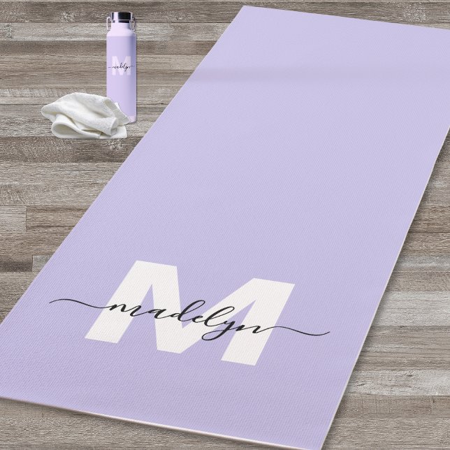 Tapis De Yoga Monogramme Initial Personnalisé Violet (Custom Initial Name Monogram Purple Yoga Mat)