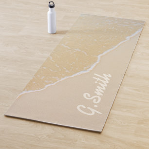 Tapis De Yoga Monogramme. Sable De Plage Tropical Personnalisé.