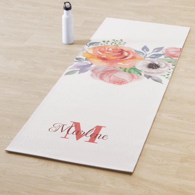 Tapis De Yoga Monographie d'aquarelle à motifs floraux pourpres (En situation)