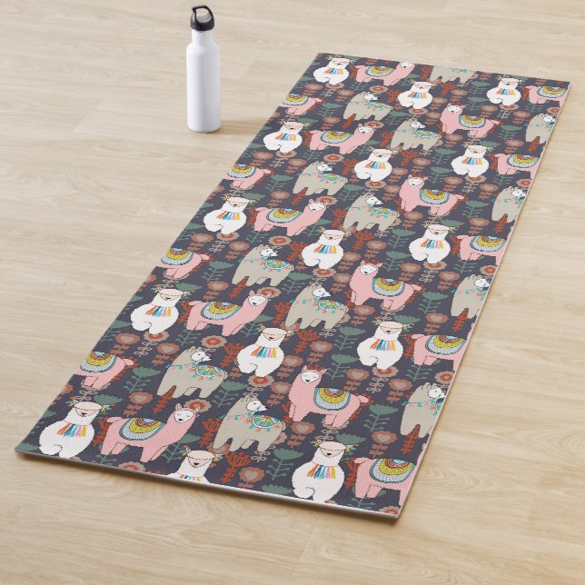 Tapis De Yoga Motif coloré de lamas (En situation)