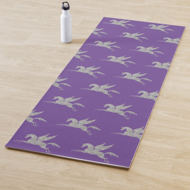Tapis De Yoga Motif de licorne magique violet en argent (En situation)