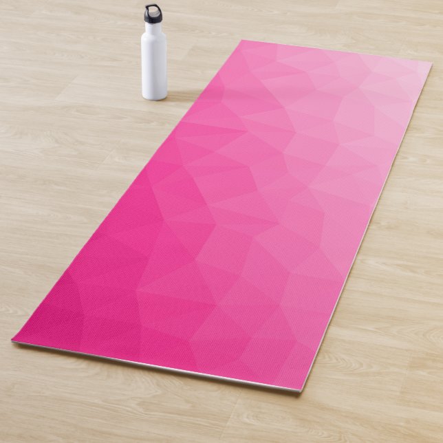 Tapis De Yoga Motif de maillage géométrique rose chaud (En situation)