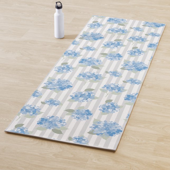 Tapis De Yoga Motif Élégant d'Hydrangea Bleue Rayure Grise (En situation)