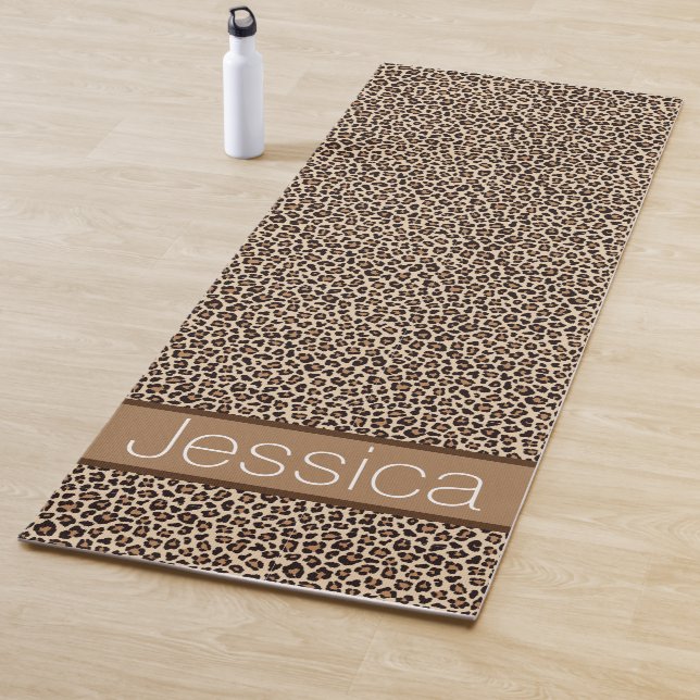 Tapis De Yoga Motif Empreinte de léopard personnalisé (En situation)