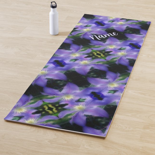 Tapis De Yoga Motif Fleur Clematis Violet Doux Personnalisé (En situation)