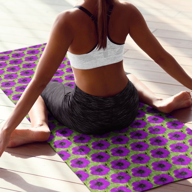 Tapis De Yoga Motif floral de Cranesbill pourpre Geranium (In Situ (Person on Mat))