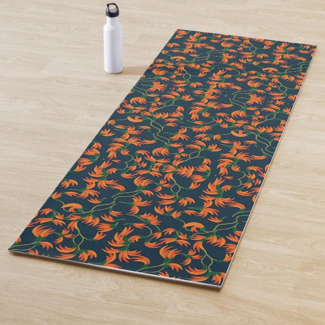 Tapis De Yoga Motif floral orange fluide (En situation)