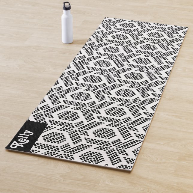 Tapis De Yoga Motif géométrique à points noirs et blancs (En situation)