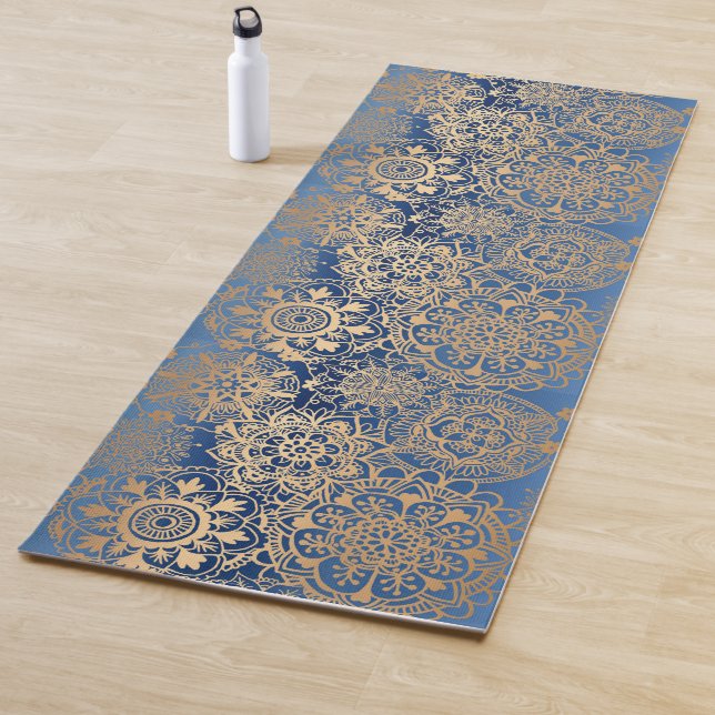 Tapis De Yoga Motif Mandala bleu et or (En situation)