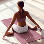 Tapis De Yoga Nom du monogramme or Rose personnalisé<br><div class="desc">Améliorez votre routine de yoga ou d'entraînement avec ce monogramme d'or rose personnalisé nom Yoga mat. Doté d'un design élégant en monogramme or rose, ce tapis de yoga personnalisé offre à la fois élégance et fonctionnalité. Fabriqué à partir d'un matériau antidérapant de haute qualité, il offre confort et stabilité pendant...</div>