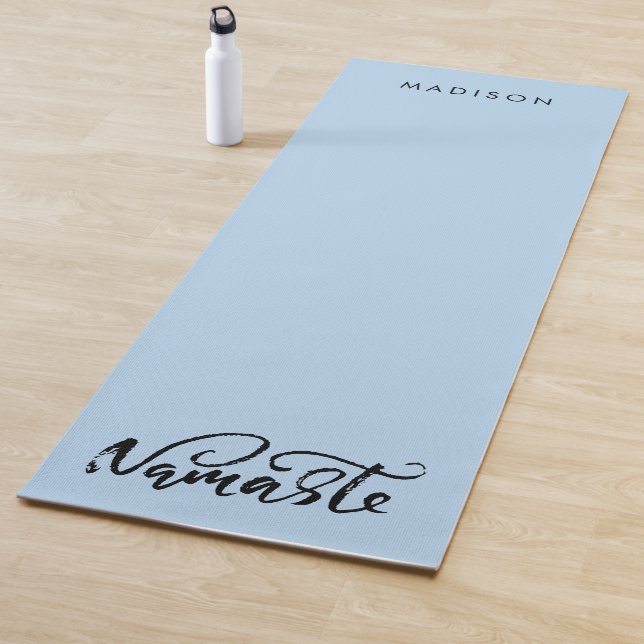Tapis De Yoga Nom moderne Powder Blue Yoga Mat (En situation)