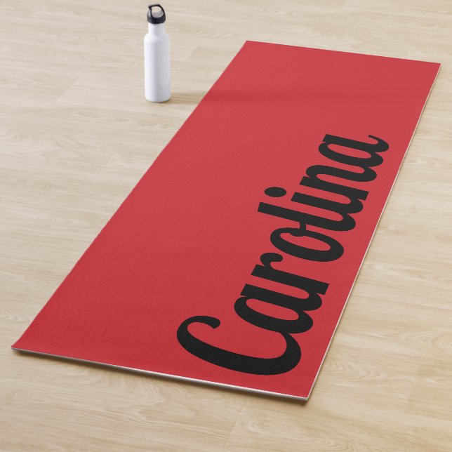 Tapis De Yoga Nom moderne rouge du moteur d'incendie | Style sim (En situation)