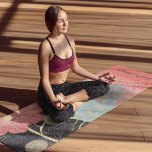 Tapis De Yoga Nom personnalisé de la pêche Abstraite moderne<br><div class="desc">Moderne Abstrait Pêche Floral Nom personnalisé Yoga Mat parfait comme un cadeau pour ceux qui aiment le yoga, pilates, fitness, exercice, sport, gym, athlètes, nageurs et bien plus encore. Parfait pour la famille et les amis pour les anniversaires, Noël, Fête des Mères, les vacances et plus. Conçu par Evco Studio...</div>