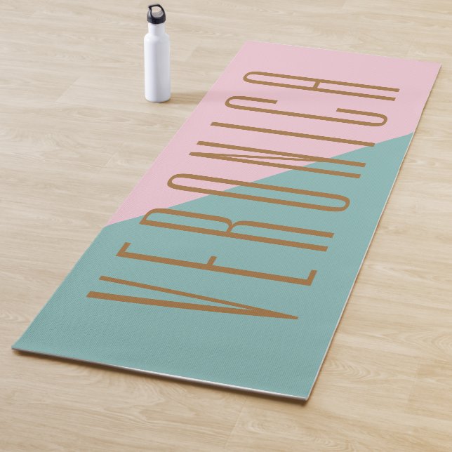 Tapis De Yoga Nom personnalisé du bloc de couleur géométrique Ab (En situation)