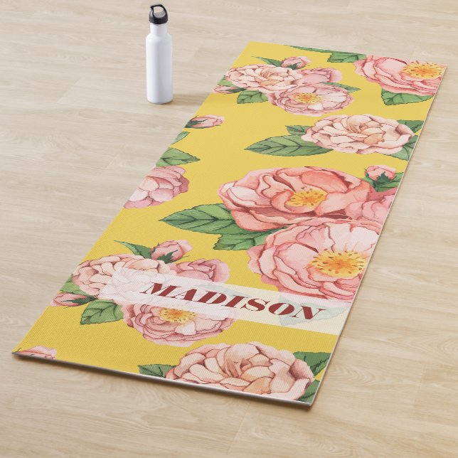Tapis De Yoga Nom personnalisé| Peonies modernes Plan floral (En situation)