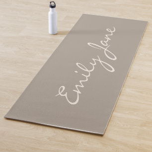 Tapis De Yoga Nom personnalisé Taupe Élégant script manuscrit