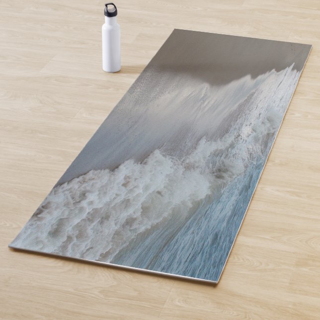 Tapis De Yoga Ocean Waves sur Sandy Beach Yoga Mat (En situation)
