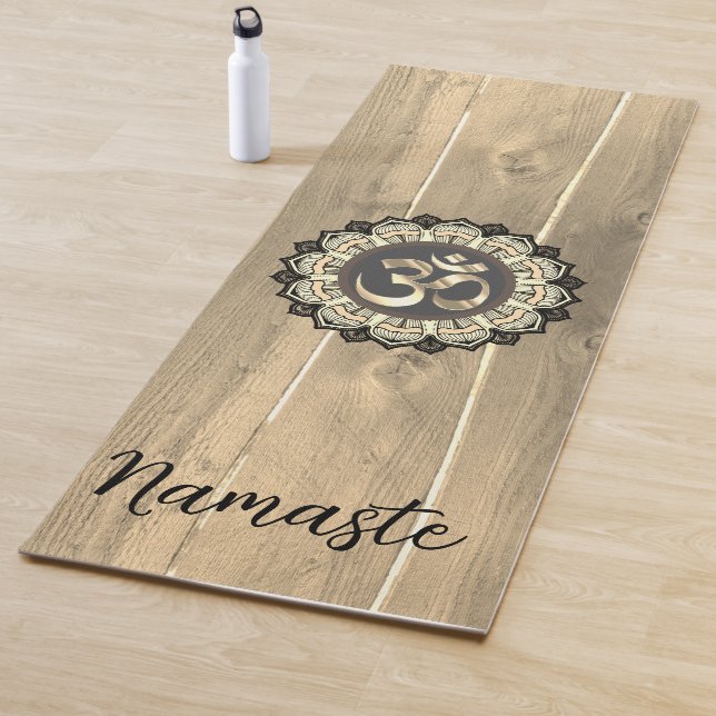 Tapis De Yoga OM Mandala sur Wood Namaste Rustic (En situation)