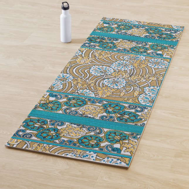 Tapis De Yoga papier peint bleu art nouveau cyclamen (En situation)
