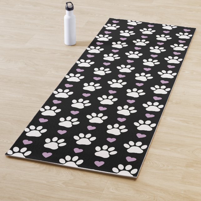 Tapis De Yoga Paw Motif, Chien Paws, White Paws, Lilac Hearts (En situation)